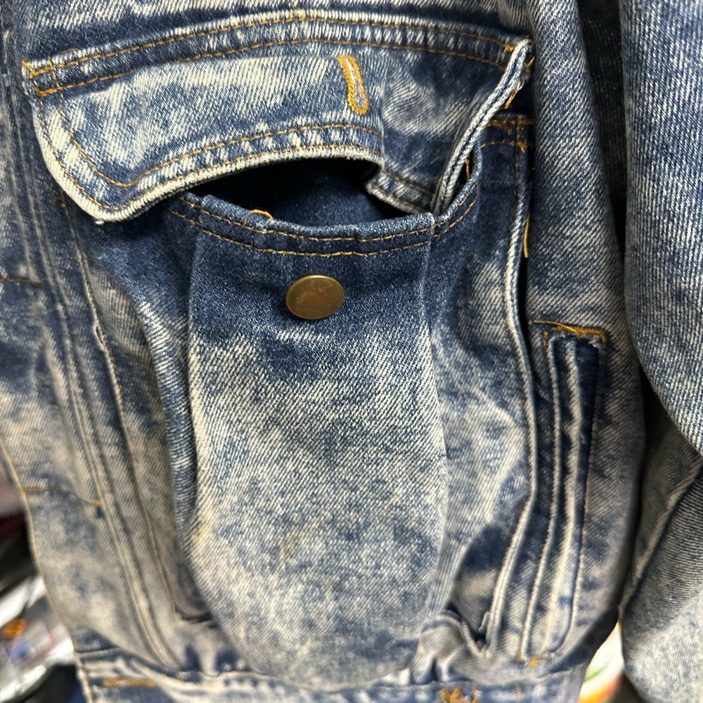 Jean jacket - Picture 13 of 14